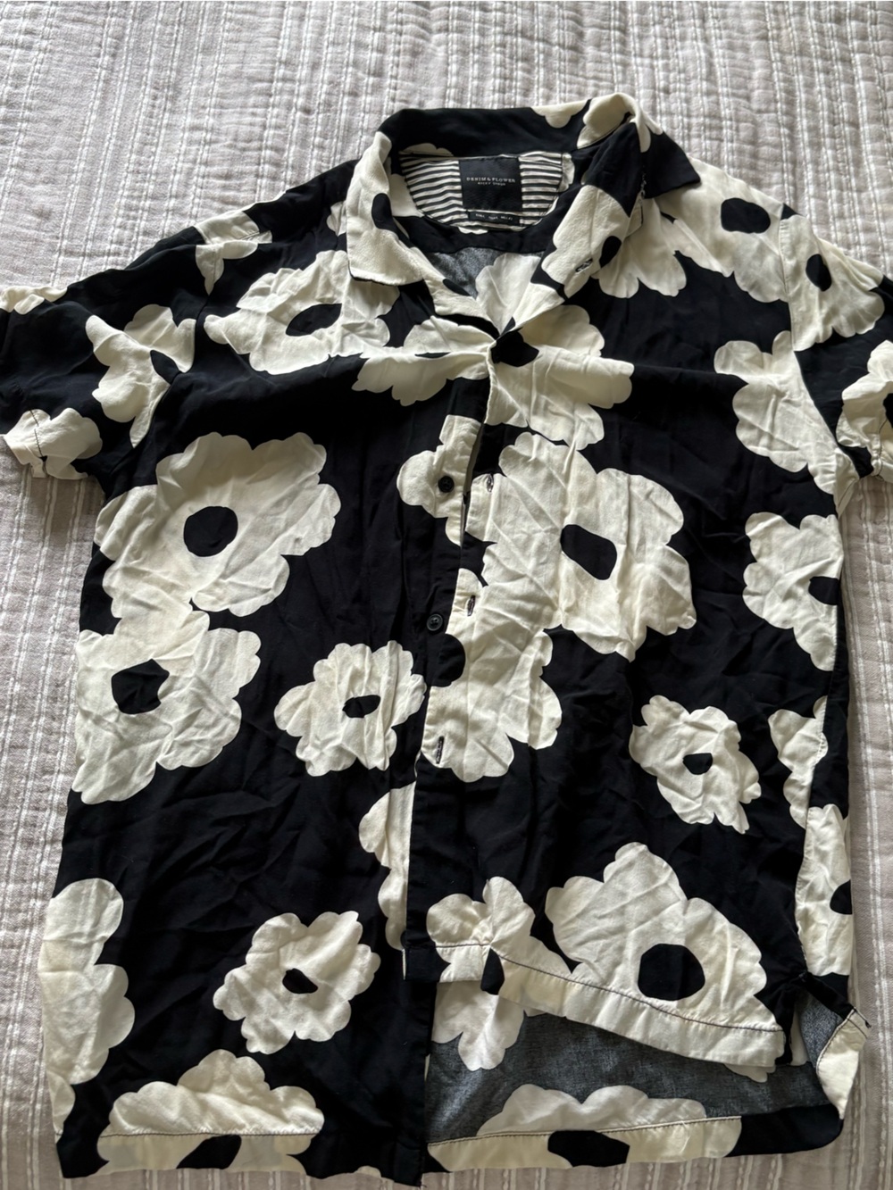 Black & Cream Floral Casual Button-Down Shirt